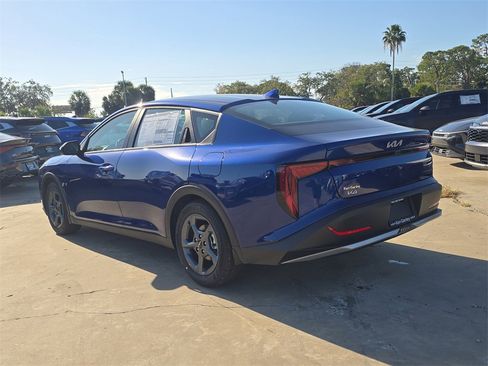 New 2025 Kia K4 LXS image 6