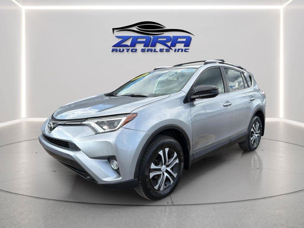 Used 2016 Toyota RAV4 LE AWD/4WD image 3
