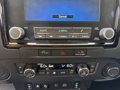 Used 2023 Nissan Frontier SV w/ SV Convenience Package RWD image 17