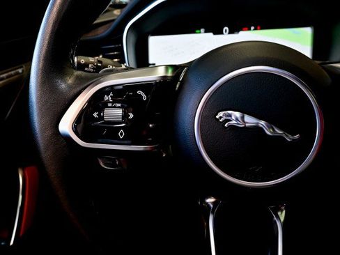 Used 2024 Jaguar XF R-Dynamic SE image 34