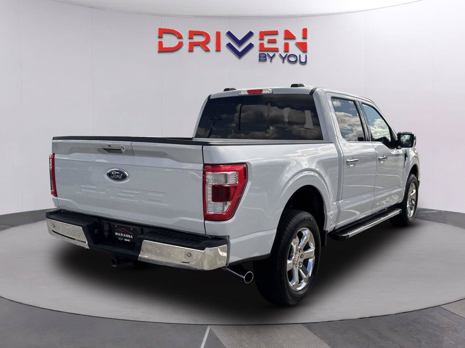 Used 2021 Ford F150 Lariat w/ Equipment Group 502A High AWD/4WD image 4