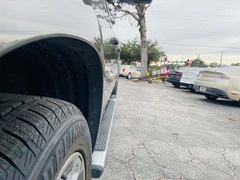 Used 2021 RAM 1500 Laramie w/ Sport Appearance Package AWD/4WD image 13