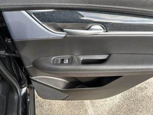 Used 2020 Cadillac XT5 Premium Luxury image 15