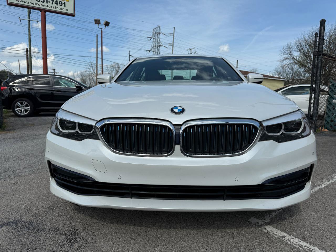 Used 2019 BMW 530e w/ Convenience Package RWD image 4