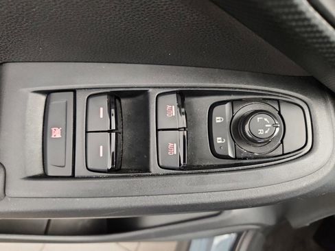 Certified 2024 Subaru Crosstrek 2.0i Premium image 9