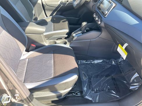 New 2025 Nissan Versa SV w/ Trunk Package image 27