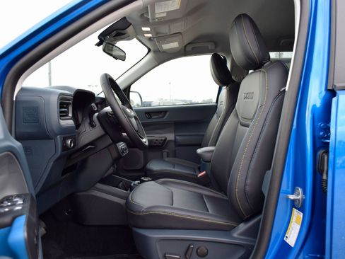 New 2025 Ford Maverick Lobo image 18