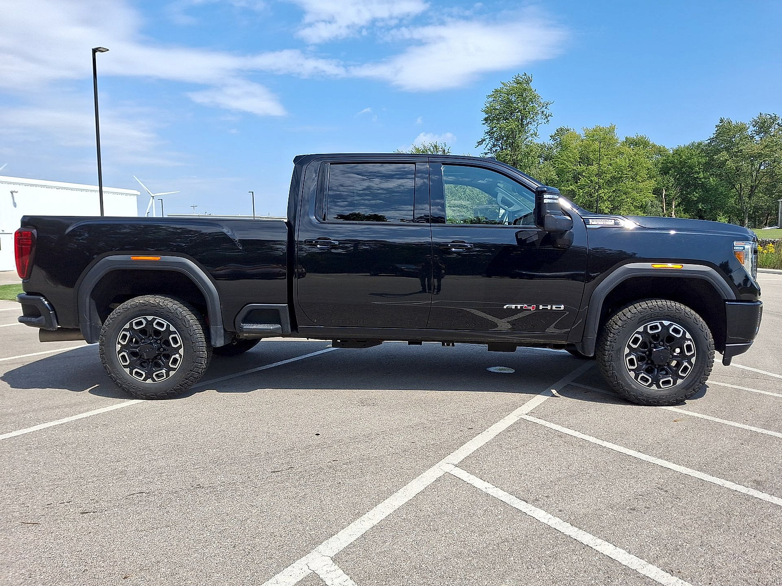 Used 2023 GMC Sierra 2500 AT4 w/ AT4 Preferred Package AWD/4WD image 26