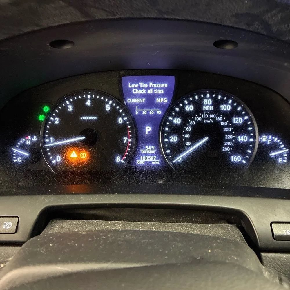 Used 2013 Lexus LS 460 AWD w/ Comfort Pkg image 31