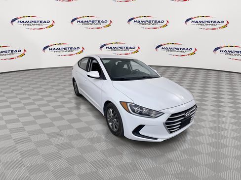Used 2018 Hyundai Elantra SEL FWD image 2