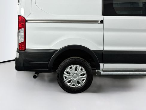 Used 2025 Ford Transit 250 Low Roof w/ Exterior Upgrade Package RWD image 38