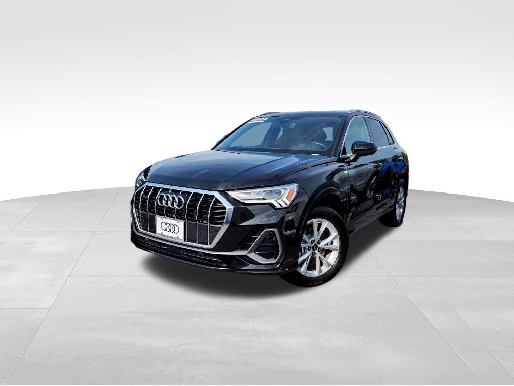 Certified 2024 Audi Q3 2.0T Premium AWD/4WD image 3