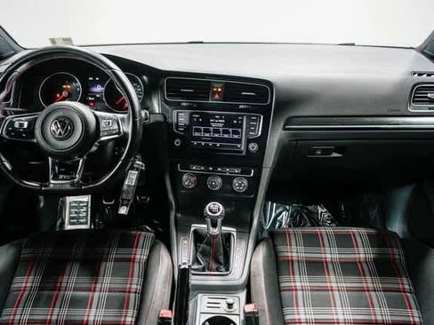 Used 2016 Volkswagen GTI S image 11