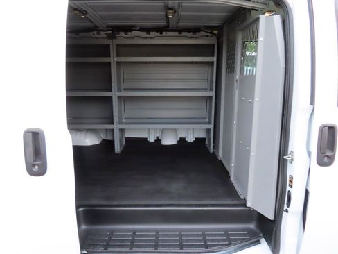 Used 2022 Chevrolet Express 2500 w/ Driver Convenience Package RWD image 18