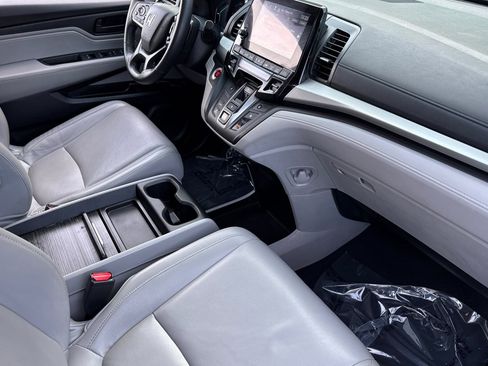 Used 2018 Honda Odyssey EX-L image 16