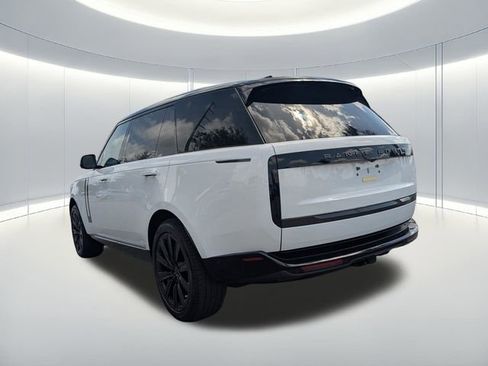 New 2026 Land Rover Range Rover Long Wheelbase SE AWD/4WD image 7