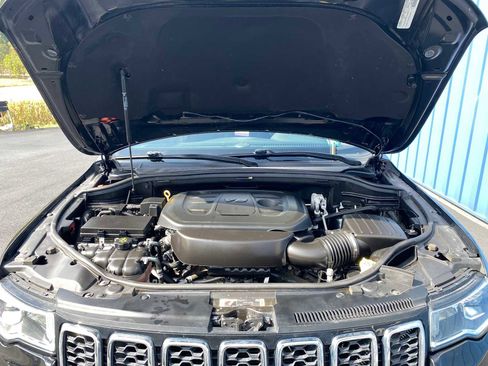 Used 2021 Jeep Grand Cherokee Limited w/ Luxury Group II image 6