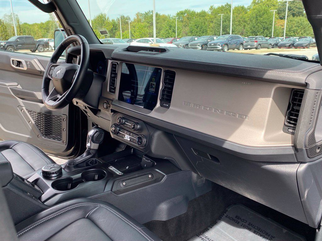 Used 2026 Ford Bronco Outer Banks AWD/4WD image 31