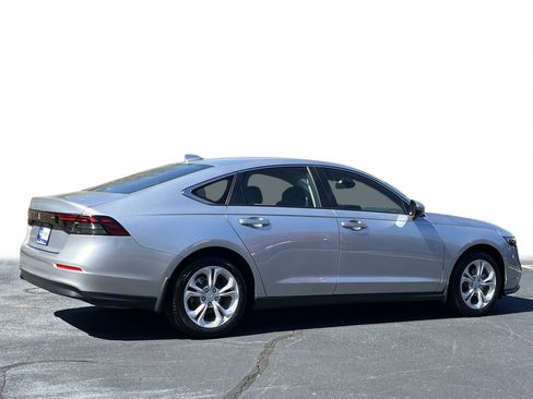 Certified 2025 Honda Accord LX image 24