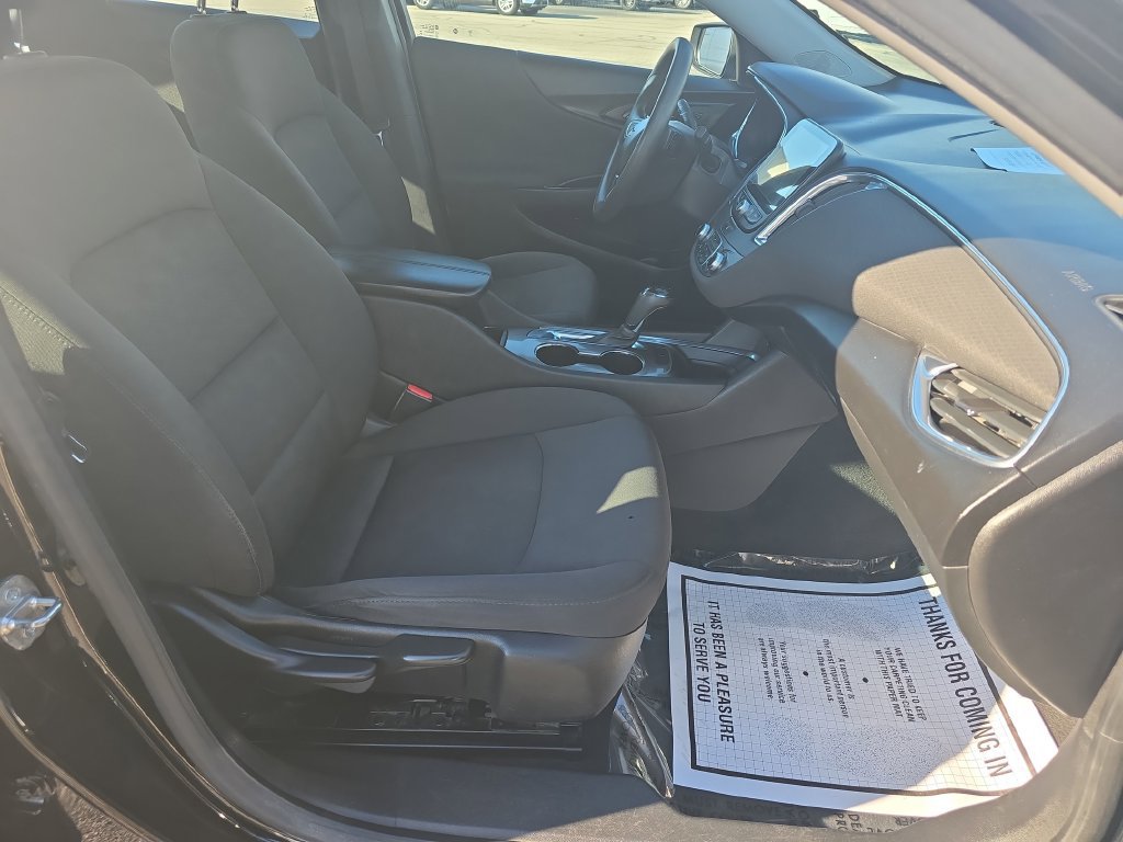 Used 2019 Chevrolet Malibu LT FWD image 18