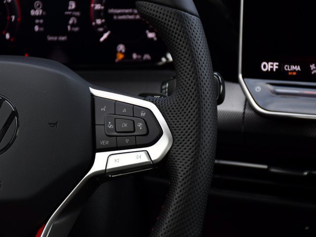 New 2026 Volkswagen GTI SE FWD image 25