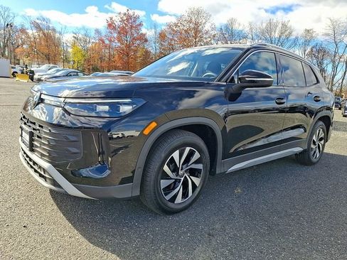 New 2026 Volkswagen Tiguan S image 2