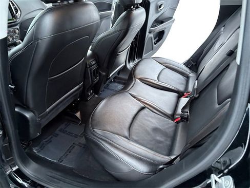 Used 2020 Jeep Compass Limited image 10