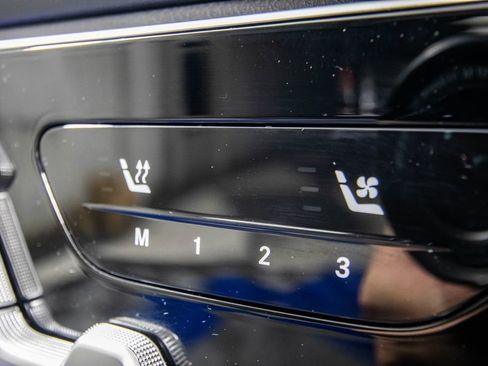 Used 2024 Mercedes-Benz GLC 300 image 25