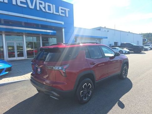 Used 2025 Chevrolet Equinox ACTIV AWD/4WD image 7