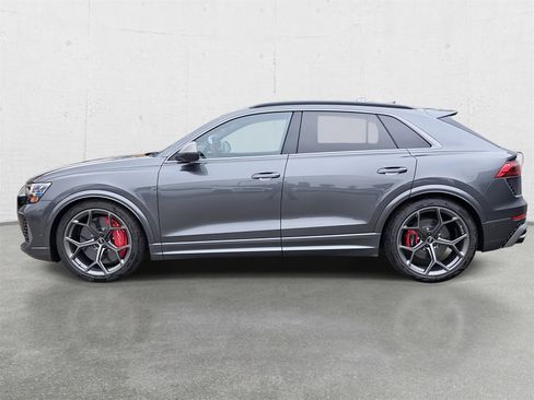 New 2025 Audi RS Q8 performance image 8