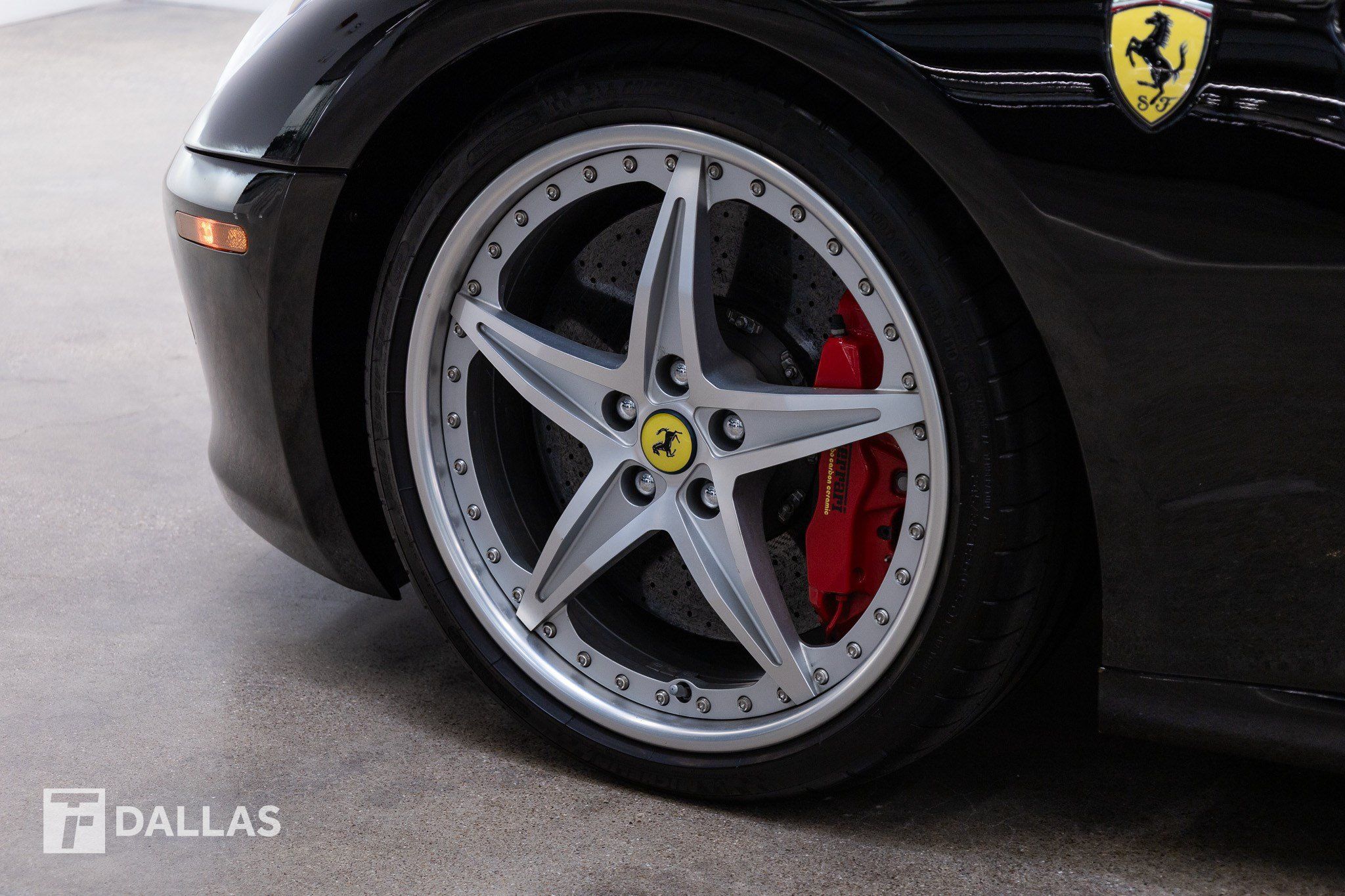 Used 2007 Ferrari 599 GTB Fiorano RWD image 3