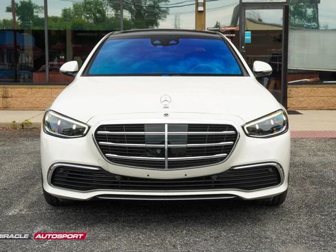 Used 2021 Mercedes-Benz S 580 4MATIC Sedan image 2