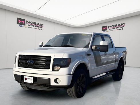Used 2014 Ford F150 FX4 w/ Equipment Group 402A Luxury AWD/4WD image 3