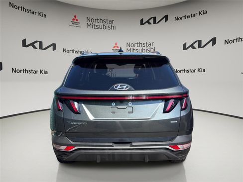 Used 2022 Hyundai Tucson SEL w/ Convenience Package image 3