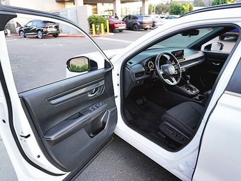 Used 2025 Honda CR-V Sport image 35