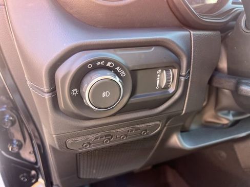 New 2026 Jeep Wrangler Unlimited Sahara AWD/4WD image 8