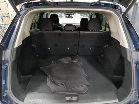 Used 2025 Nissan Rogue SV image 32