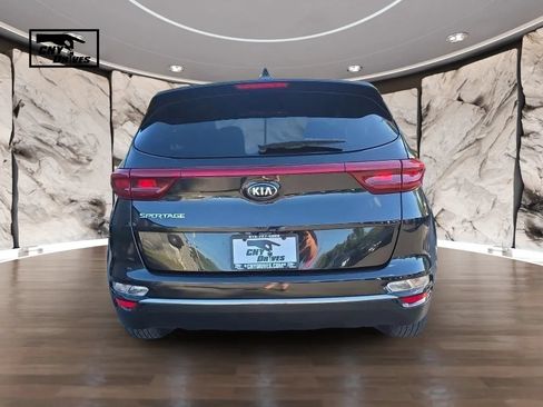 Used 2020 Kia Sportage LX AWD/4WD image 6