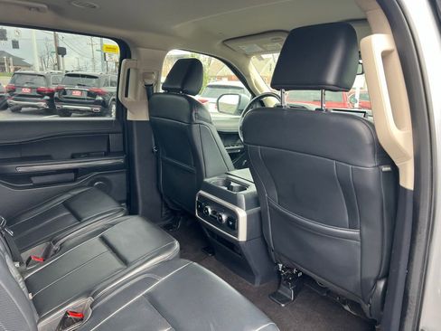 Used 2023 Ford Expedition Max XLT image 25
