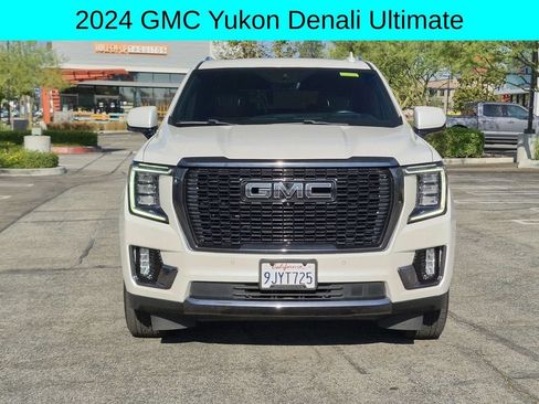 Used 2024 GMC Yukon Denali Ultimate AWD/4WD image 3