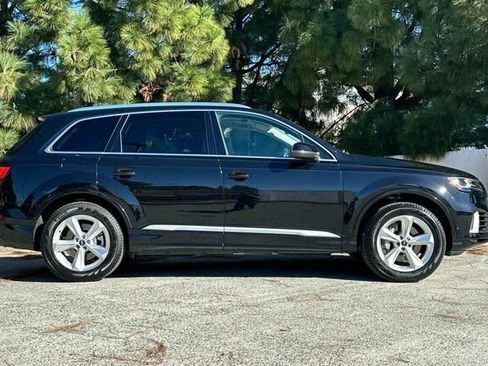 Used 2021 Audi Q7 3.0T Premium w/ Convenience Package image 3
