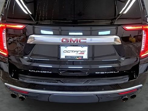 Used 2022 GMC Yukon Denali w/ Denali Ultimate Package AWD/4WD image 12