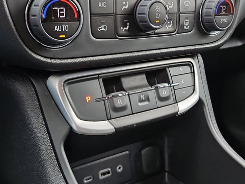 Certified 2023 GMC Terrain SLE w/ Driver Convenience Package image 14