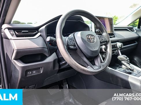 Used 2024 Toyota RAV4 LE AWD/4WD image 27