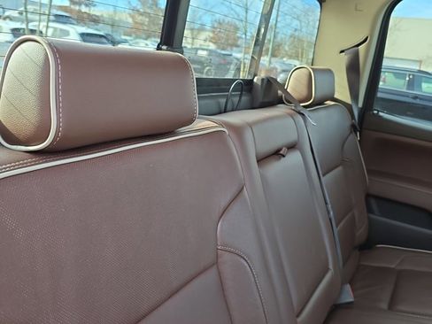 Used 2014 Chevrolet Silverado 1500 High Country w/ High Country Premium Package image 19