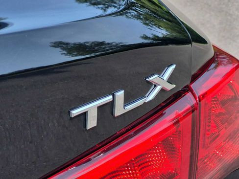 Used 2018 Acura TLX FWD image 12