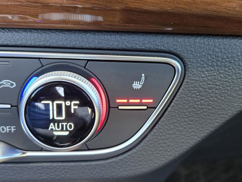 Used 2023 Audi Q5 2.0T Premium w/ Convenience Package image 25