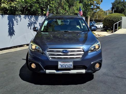 Used 2017 Subaru Outback 2.5i Limited AWD/4WD image 3