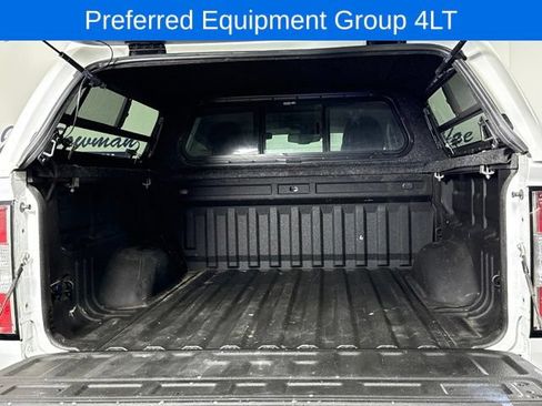 Used 2017 GMC Canyon SLT w/ Driver Alert Package AWD/4WD image 10