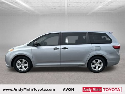 Used 2015 Toyota Sienna L FWD image 5